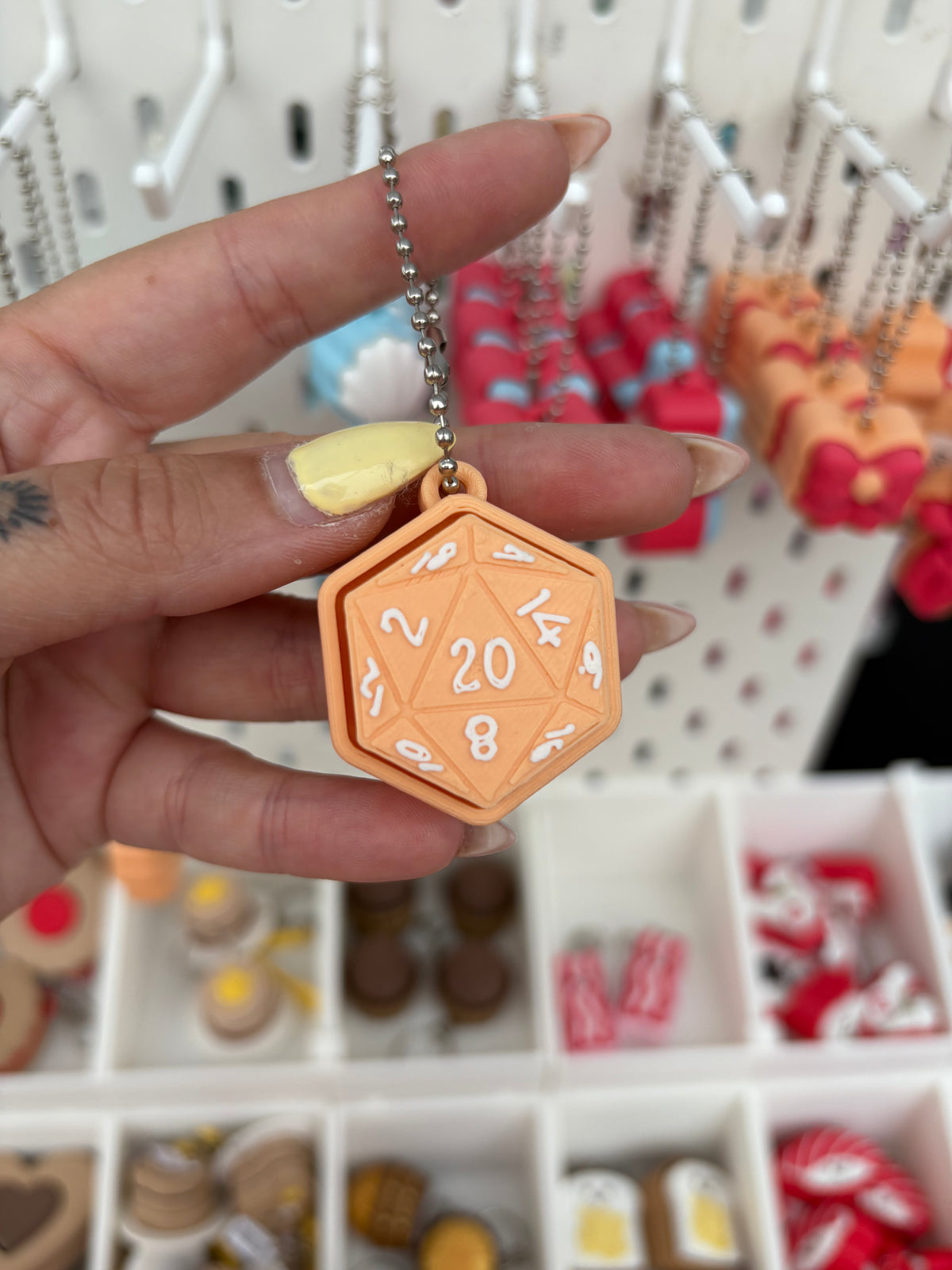 🎲 Dice Fidget Keychain