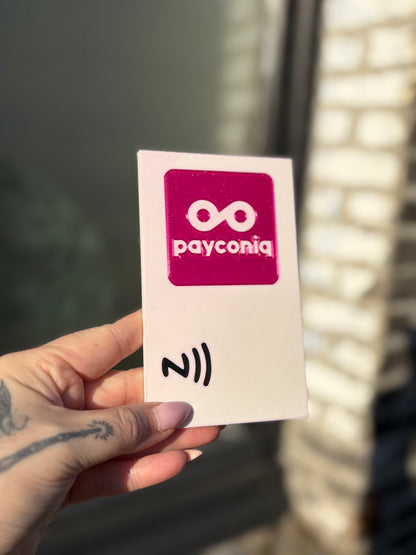 NFC & QR Social Media Stand – Deel je socials met één scan