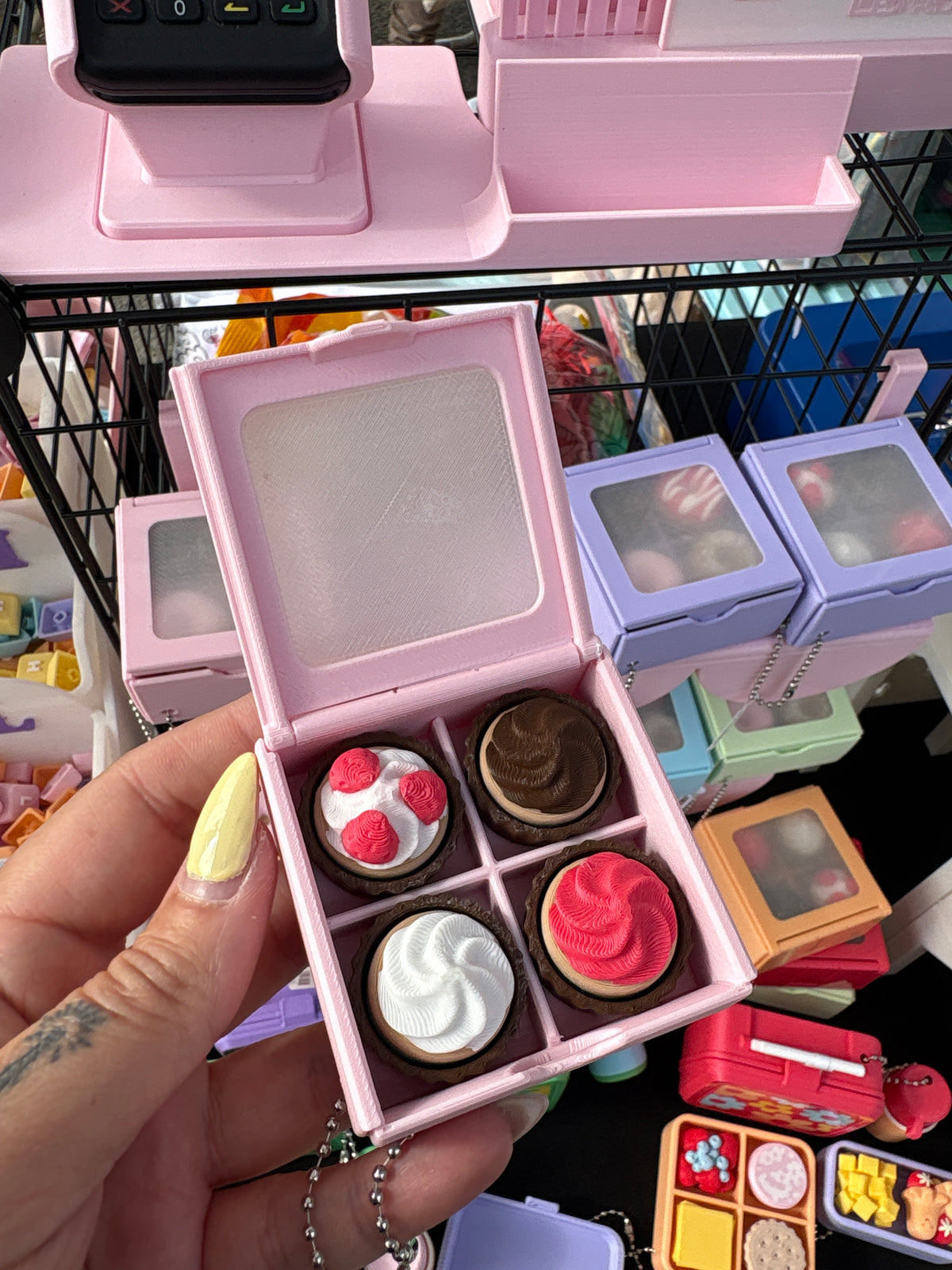 🍩🧁 Dessert Box – Clickers
