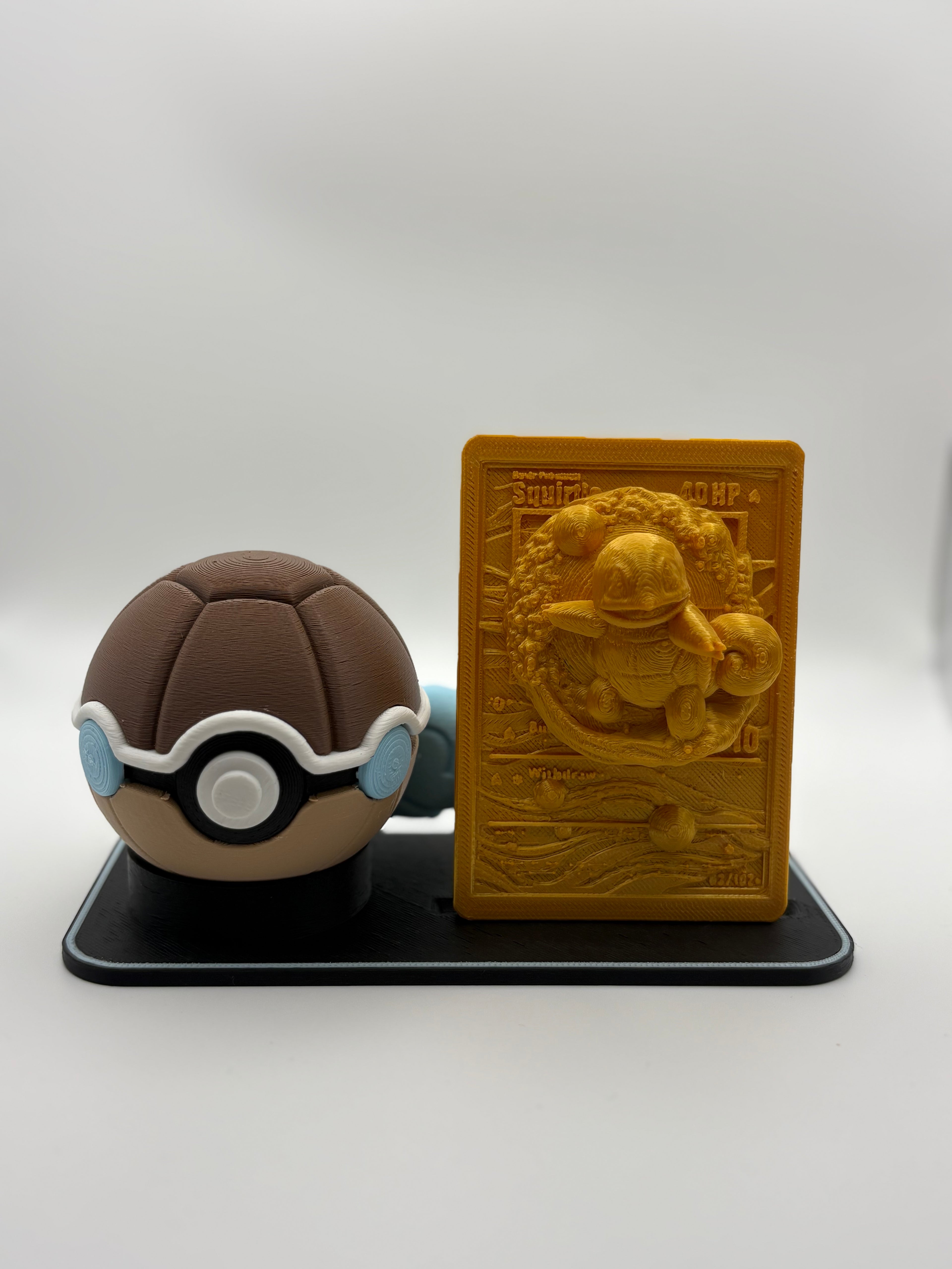 #0007 Squirtle Display Set – Character Ball Collectible