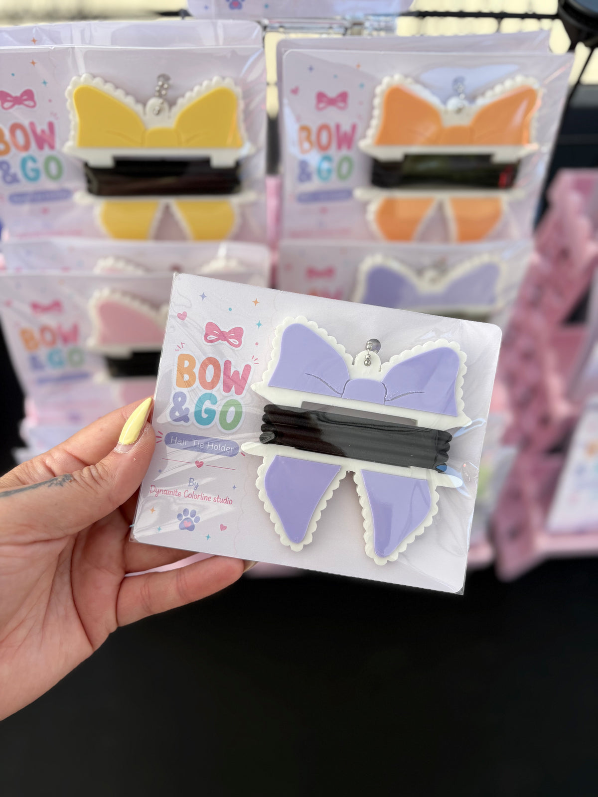 🎀 Bow&Go – Hair Tie Holder Keychain