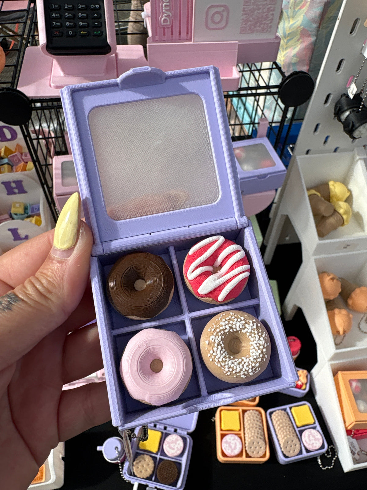 🍩🧁 Dessert Box – Clickers