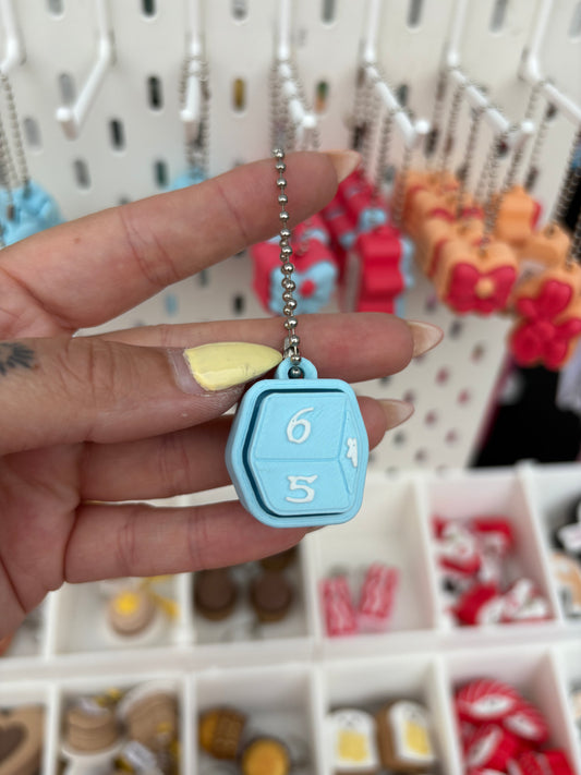 🎲 Dice Fidget Keychain
