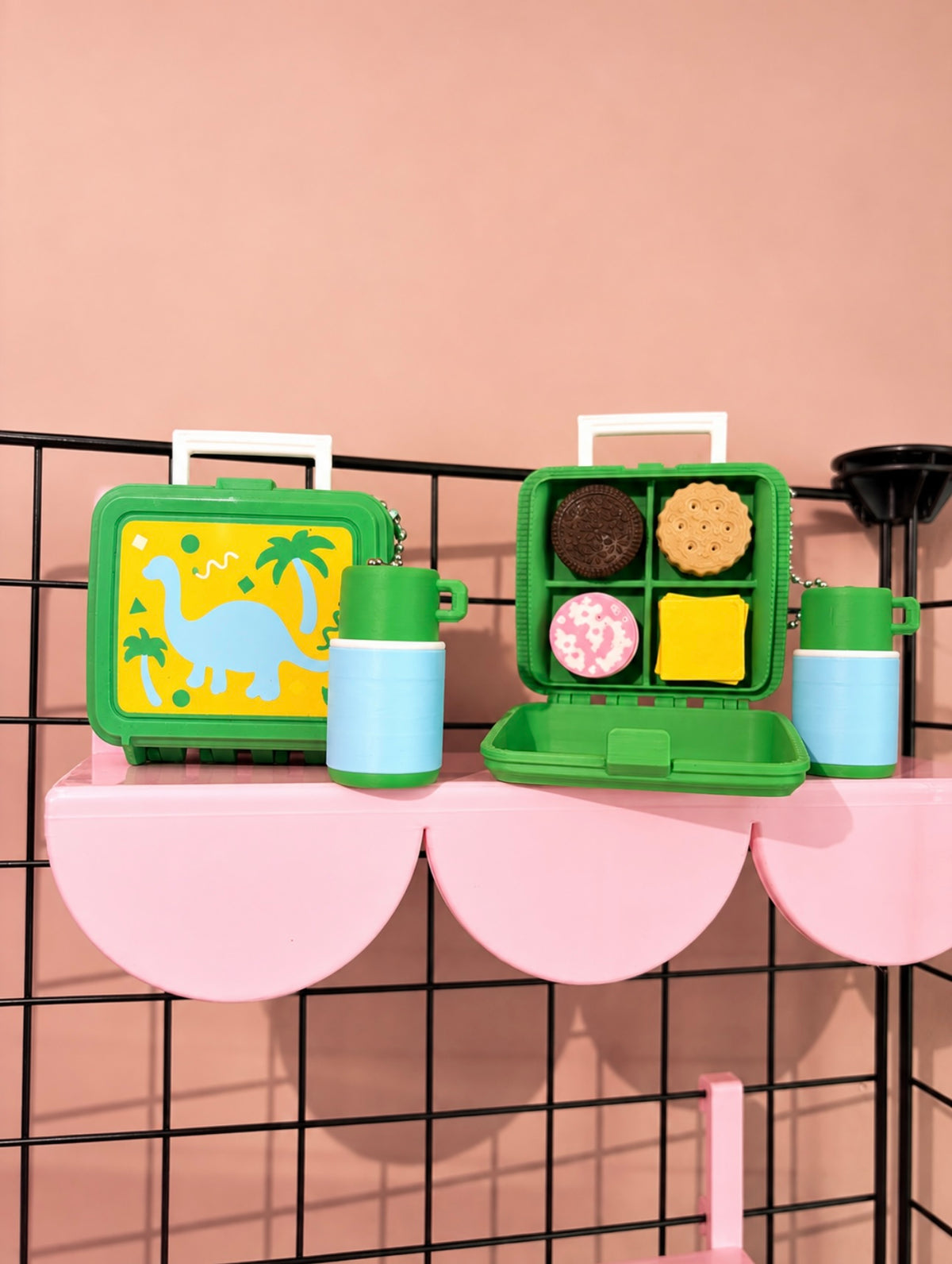 Retro Lunchbox – Foodie Clickers 🕹️🍪