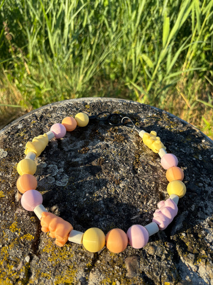 🧸 PawPearls Slip-On Parelketting -  Gummy Bear Collection