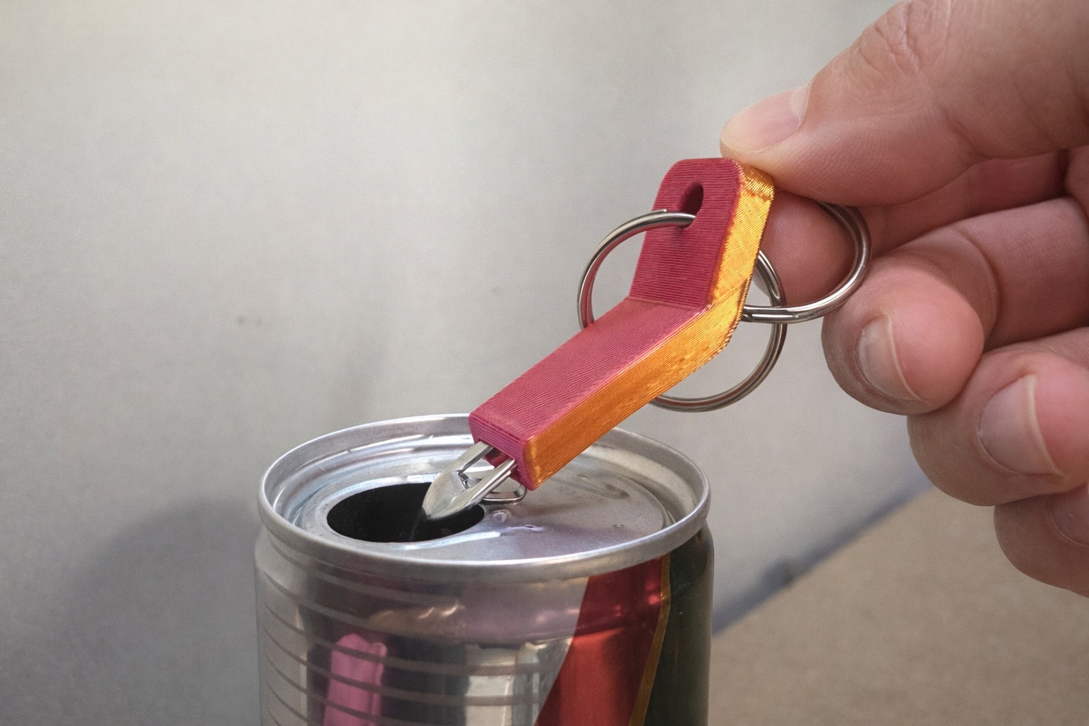 Nagelvriendelijke Blikopener Sleutelhanger – Voor Lange & Korte Nagels